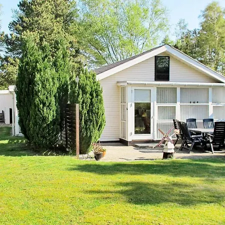 度假居 Homely Holiday Home In Hals With Terrace Hals